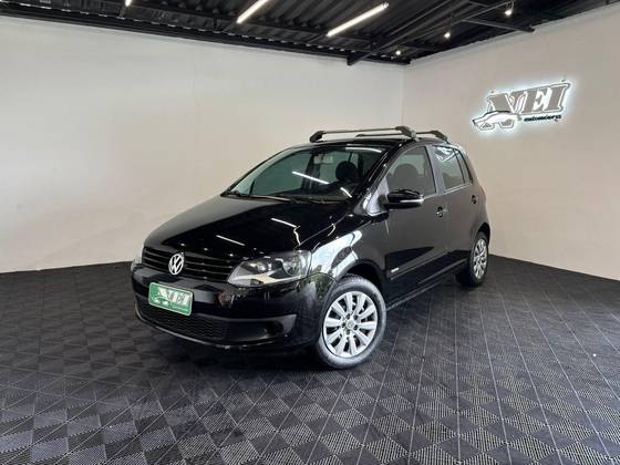 VOLKSWAGEN FOX 1.0 MI TREND 8V FLEX 4P MANUAL VOLKSWAGEN FOX 1.0 MI TREND 8V FLEX 4P MANUAL